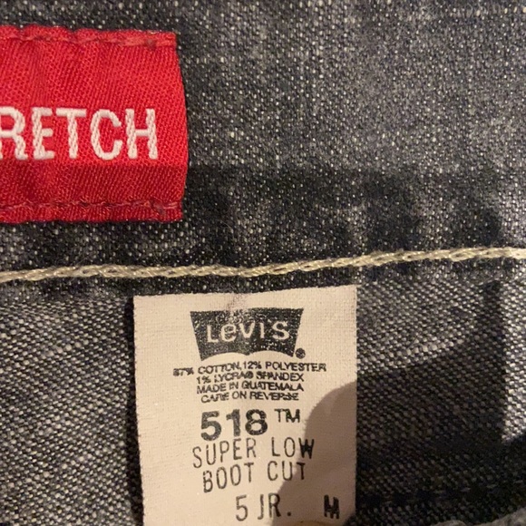Junior girls Levi's Grey Jeans. Size: 5 - Picture 3 of 9